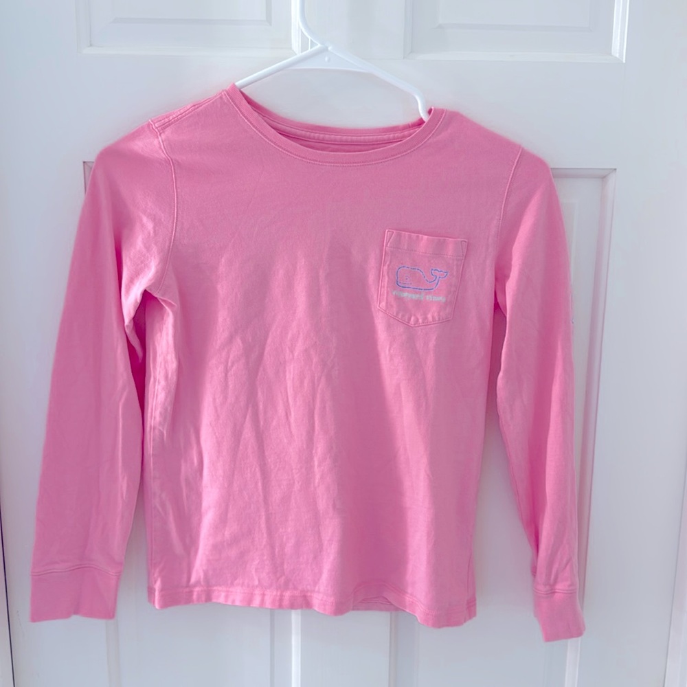 Vineyard Vines girls long sleeved t-shirt. Size medium